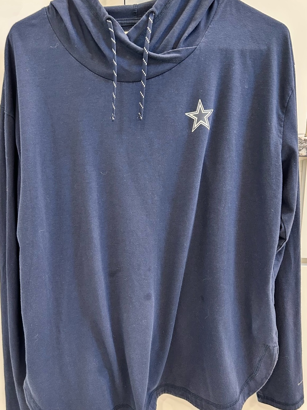 Columbia Dallas Long Sleve Hoodie in Navy